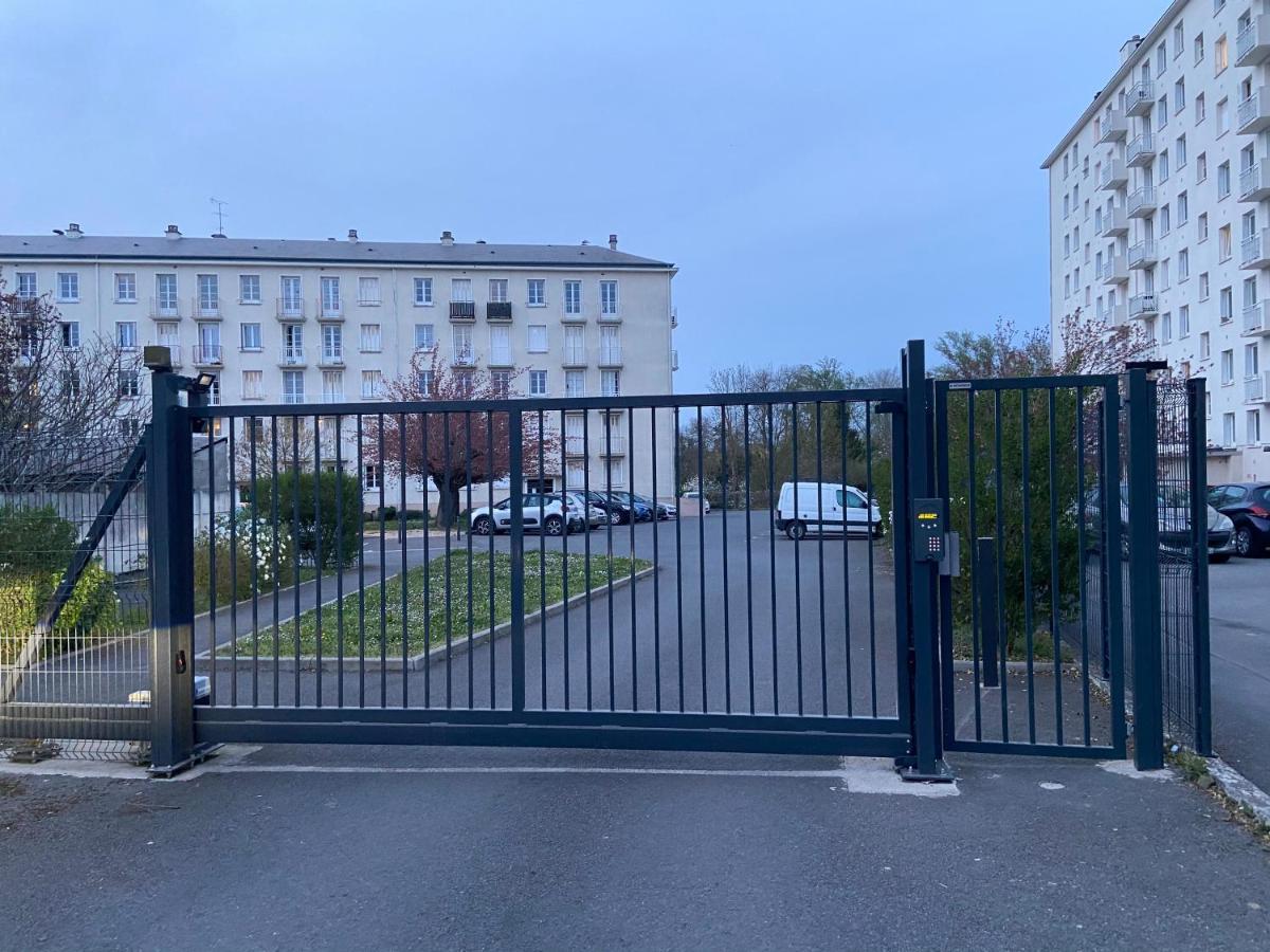 Bel F3 Quartier Pignoux 1 Km Centre Ville ブールジュ エクステリア 写真